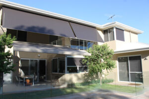 mái hiên tự động nhập khẩu